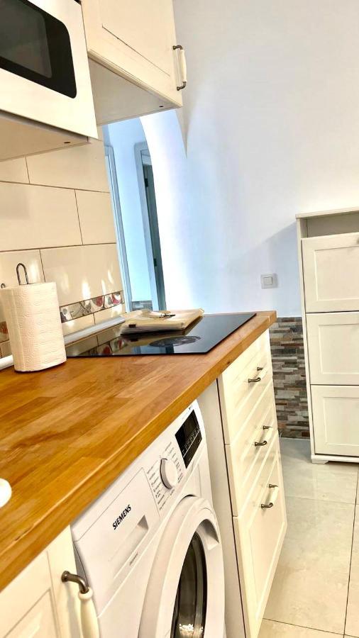 אדחה Cozy Two Bed Apartment. מראה חיצוני תמונה
