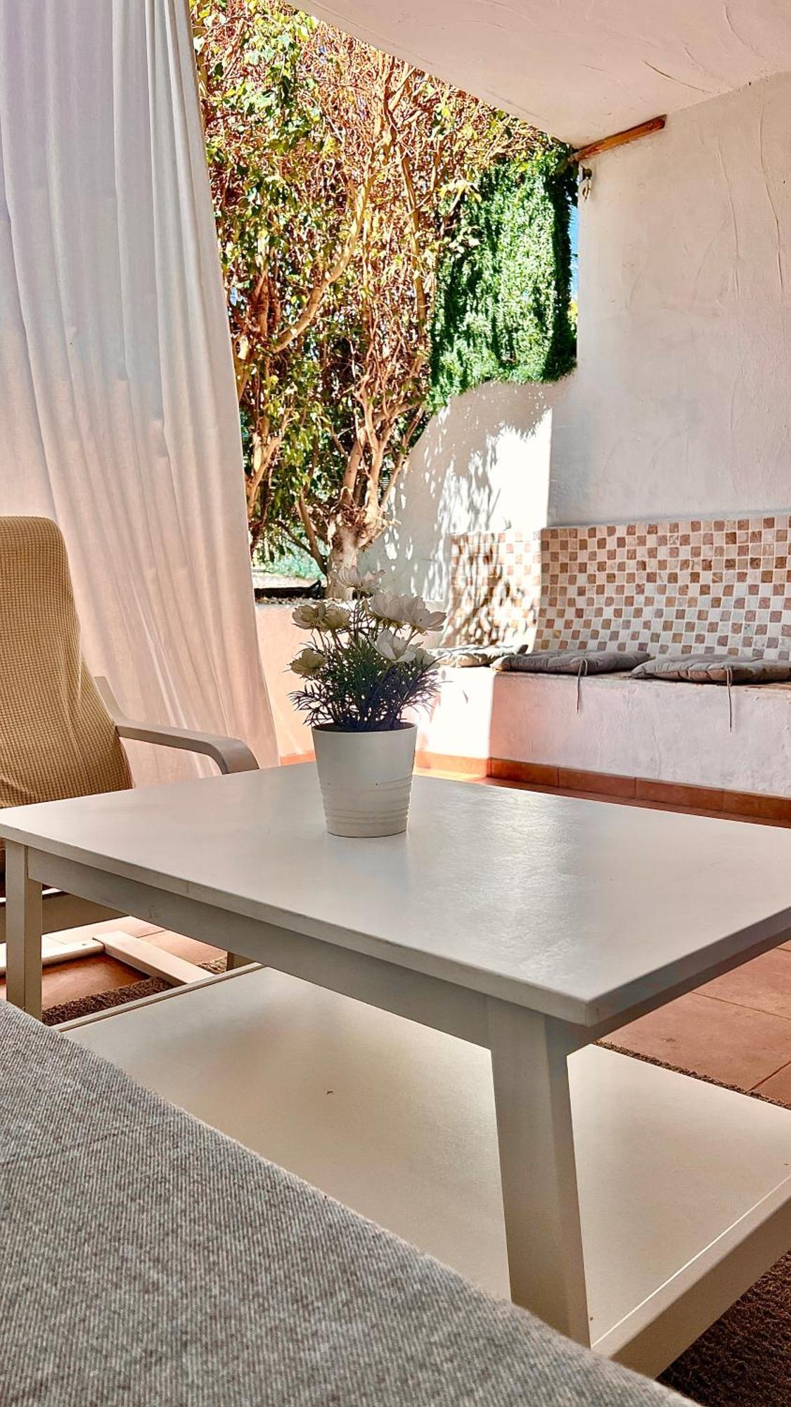 אדחה Cozy Two Bed Apartment. מראה חיצוני תמונה