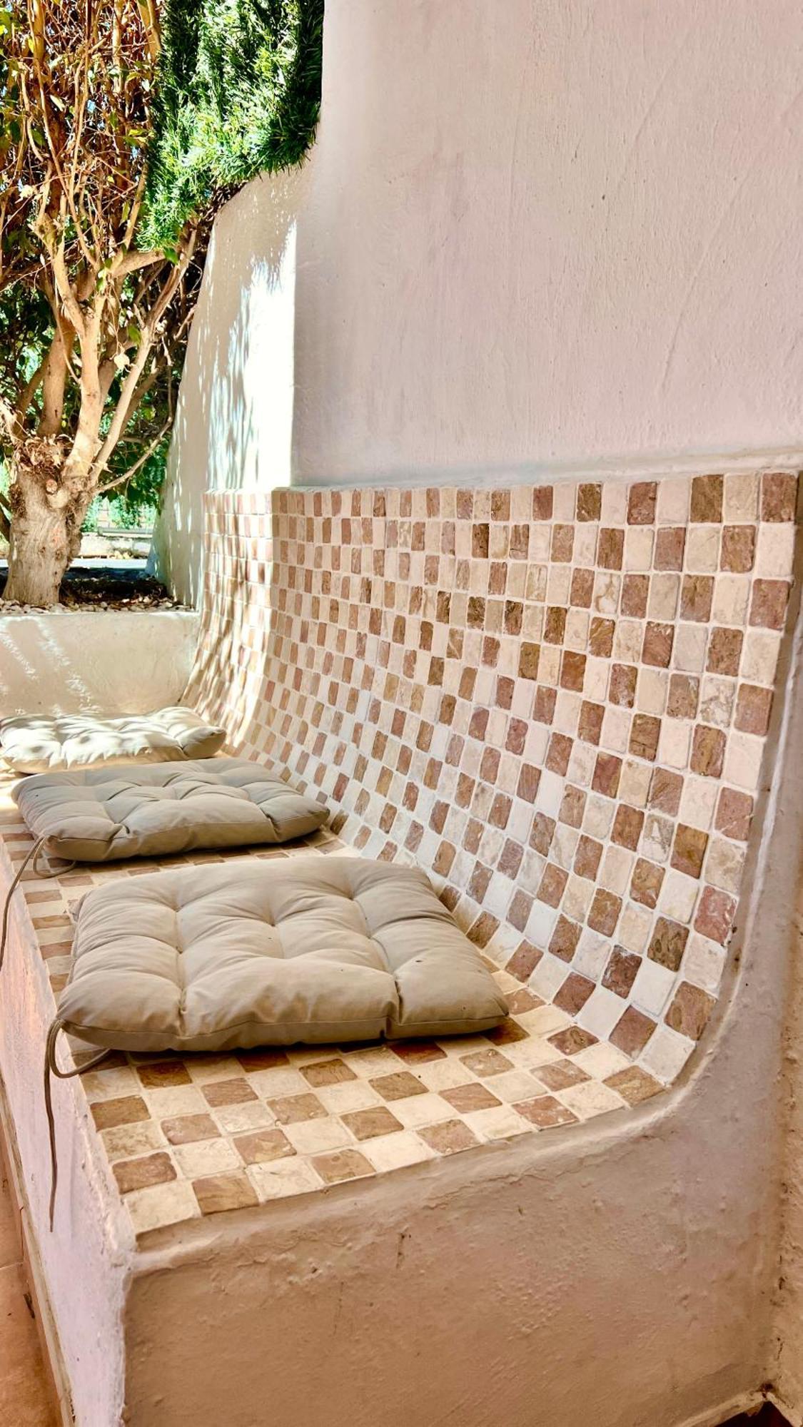 אדחה Cozy Two Bed Apartment. מראה חיצוני תמונה
