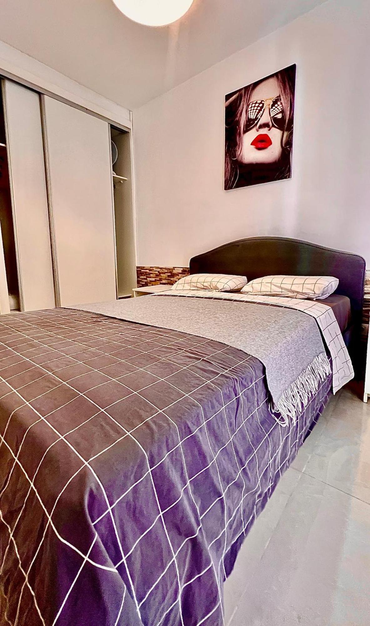אדחה Cozy Two Bed Apartment. מראה חיצוני תמונה